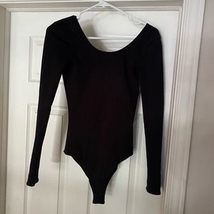 Aritzia long sleeved black bodysuit